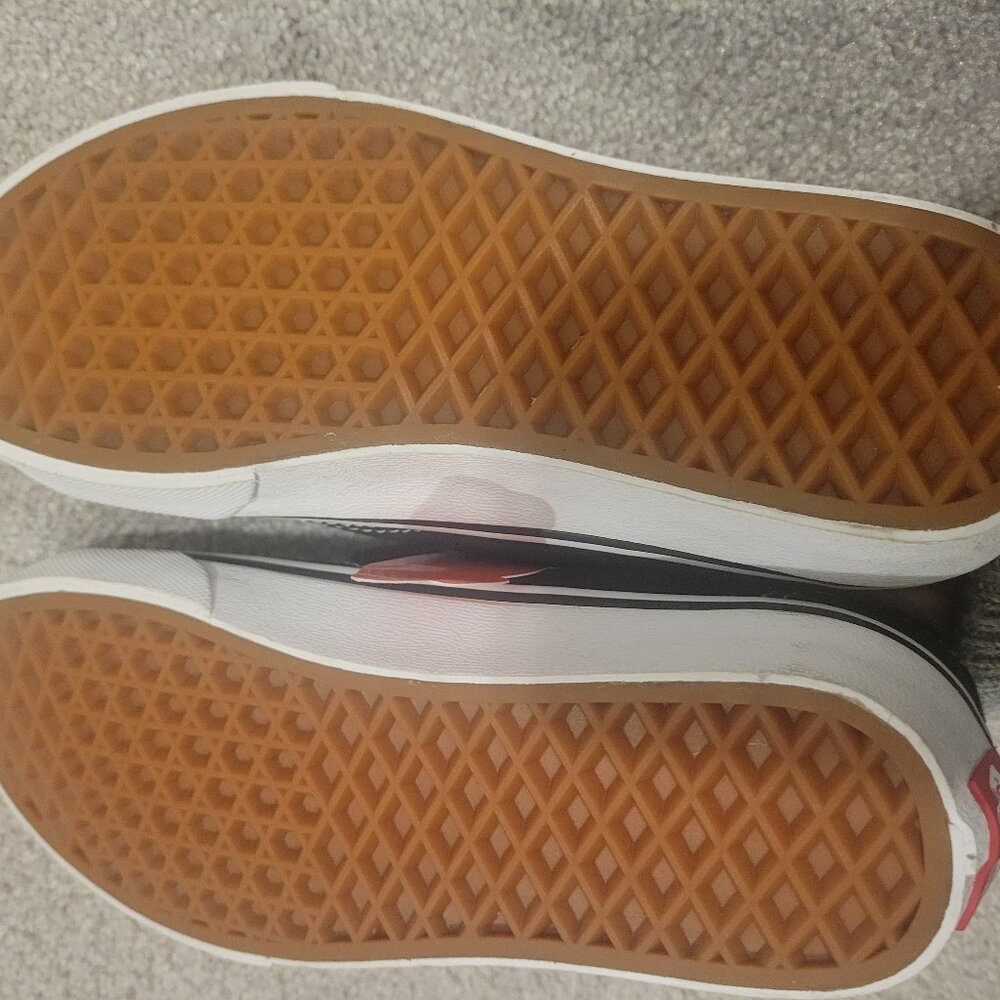 NWT Vans Prison Issue Sz 5.5 Women - Picture 2 of 3